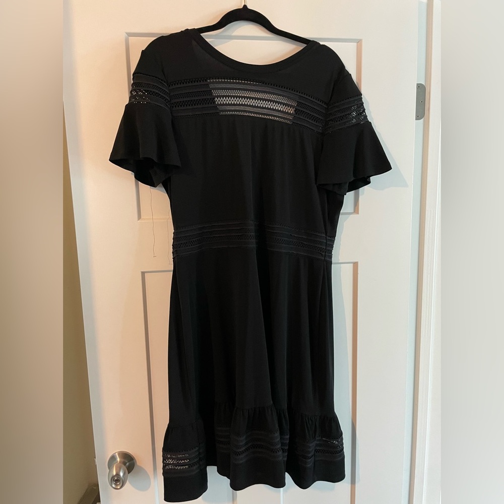 Dress - Picture 3 of 4